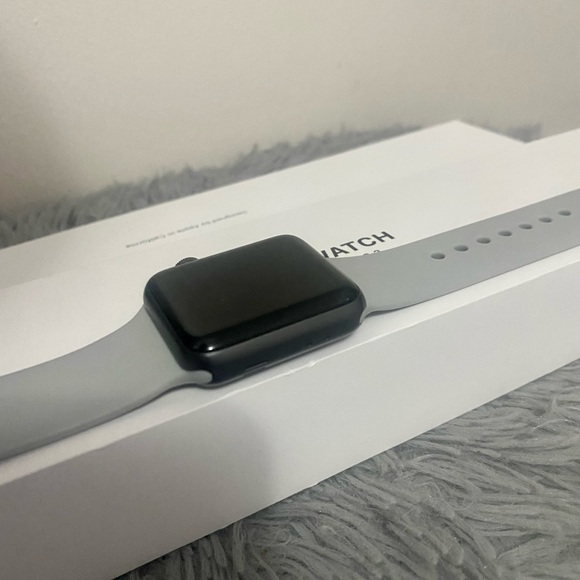 ‼️SOLD‼️ apple watch 38mm series 3 - Picture 7 of 9